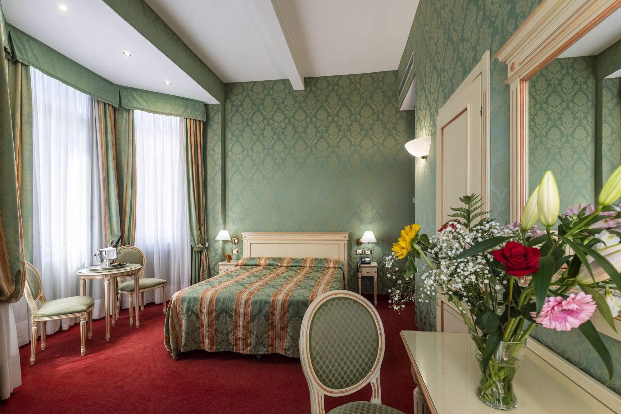Hotel Villa Delle Palme Венеция Лидо Екстериор снимка