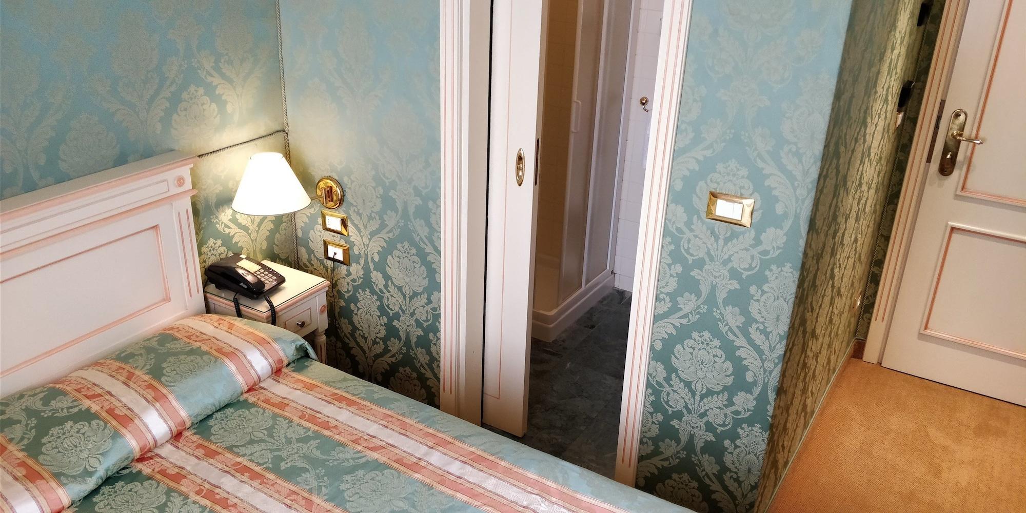 Hotel Villa Delle Palme Венеция Лидо Екстериор снимка